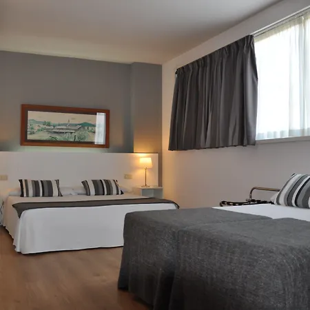 Atenea Hotel 4*