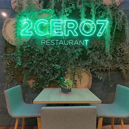 巴塞罗那雅典娜公寓式酒店 4* 巴塞罗那